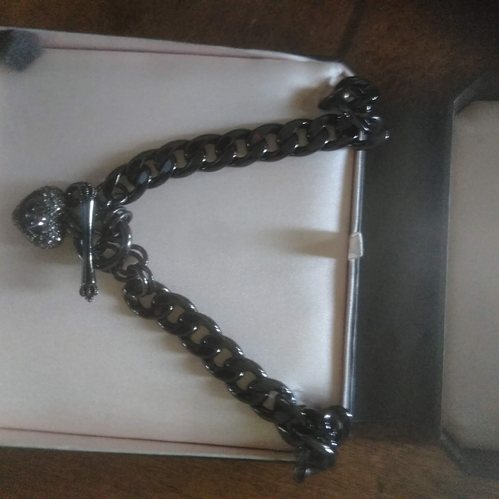 Juicy couture choker